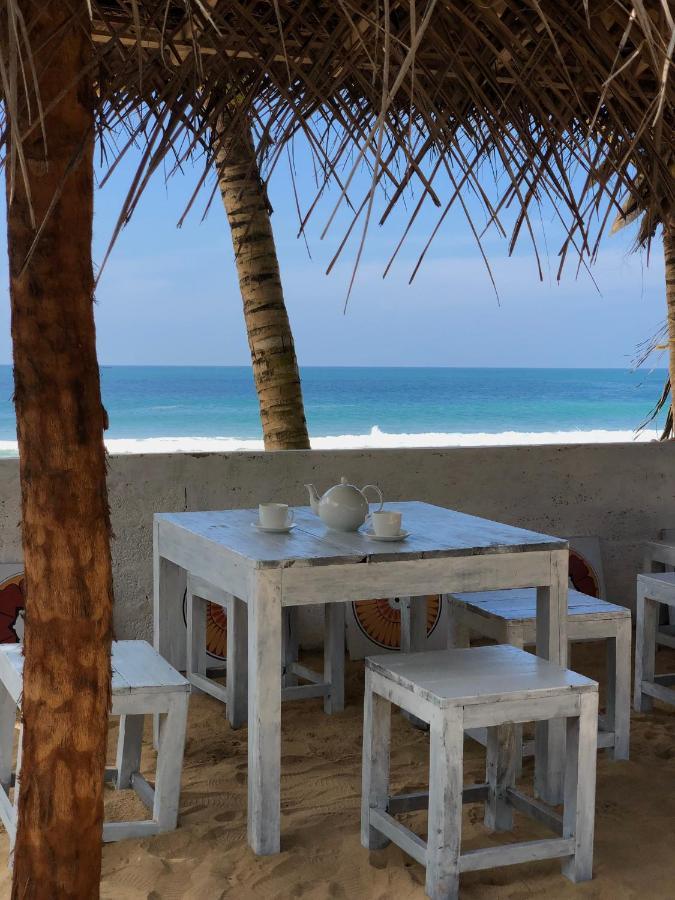 Sun & Fun Hikkaduwa Hotel Exterior photo